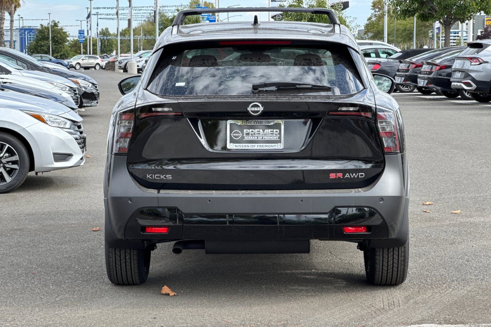 New 2026 Nissan Kicks SR w/ SR Premium Package image 5
