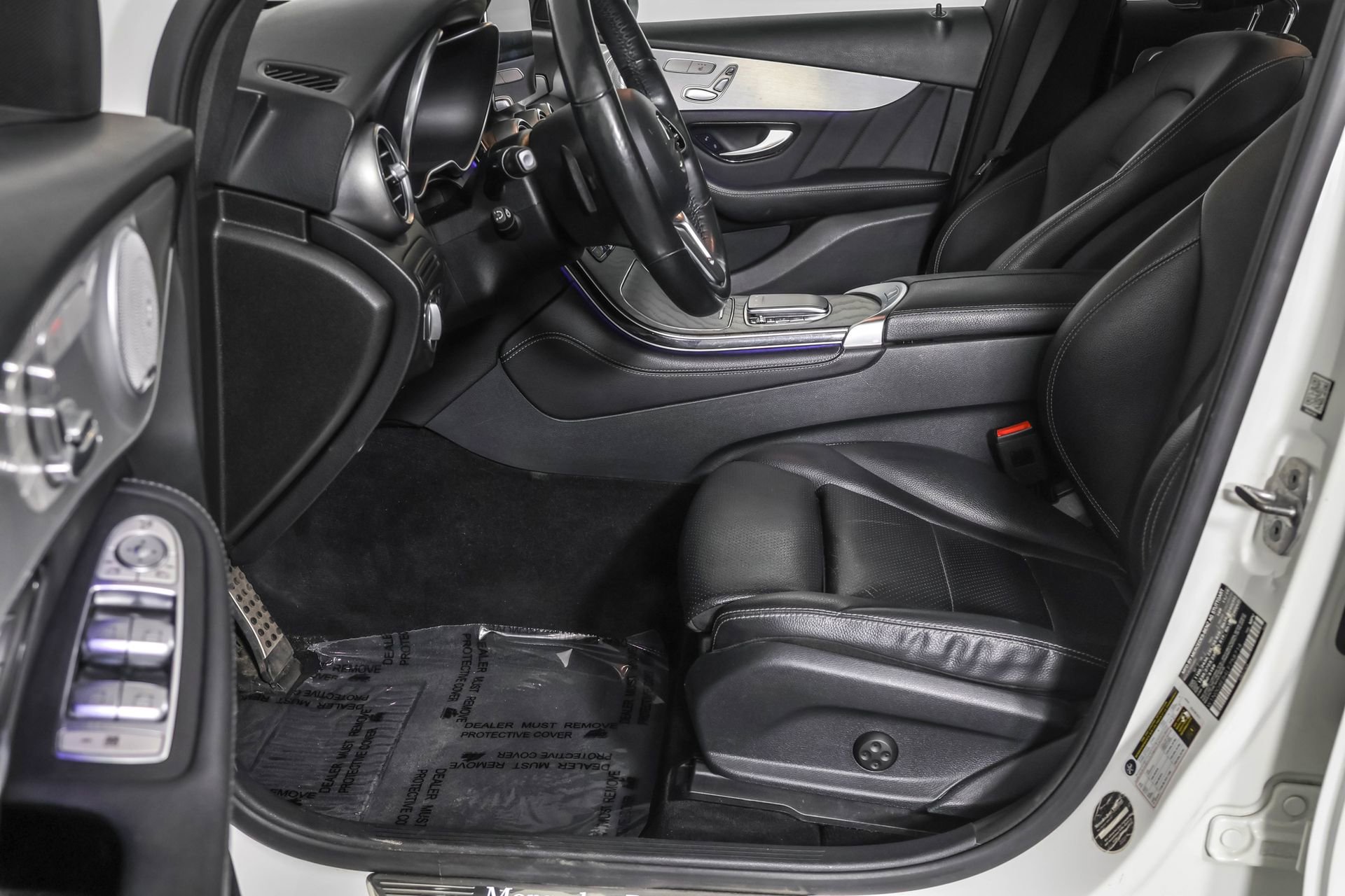 Used 2020 Mercedes-Benz GLC 300 4MATIC image 23