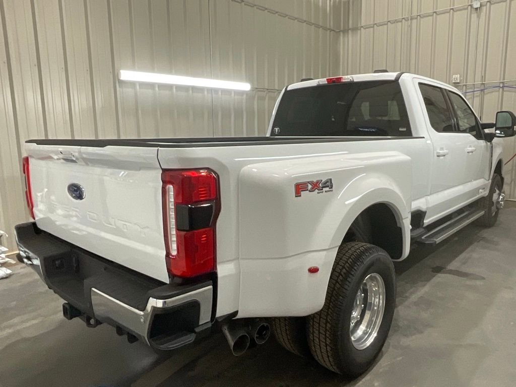 New 2026 Ford F350 XLT w/ XLT Premium Package AWD/4WD image 23
