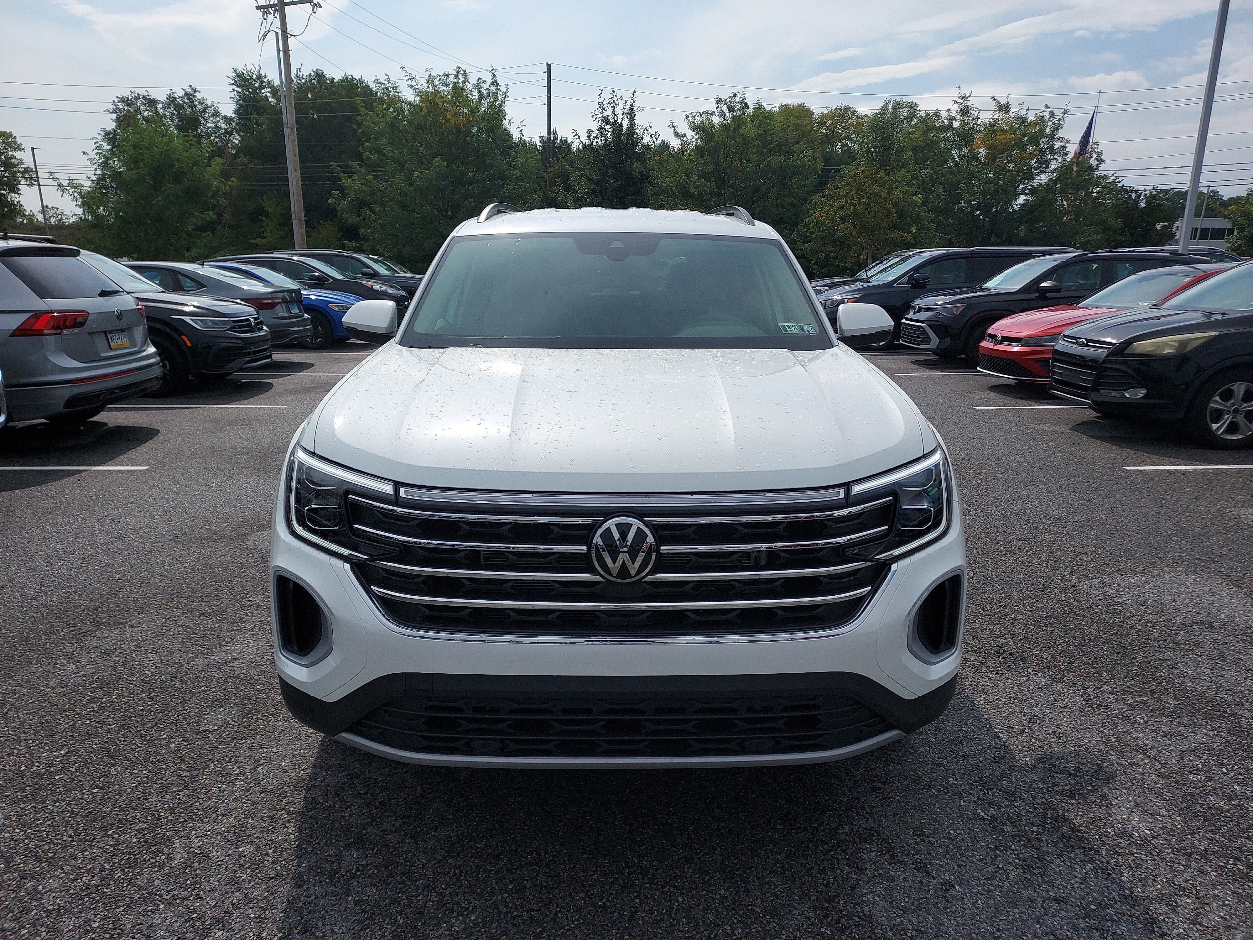 New 2026 Volkswagen Atlas SE image 3