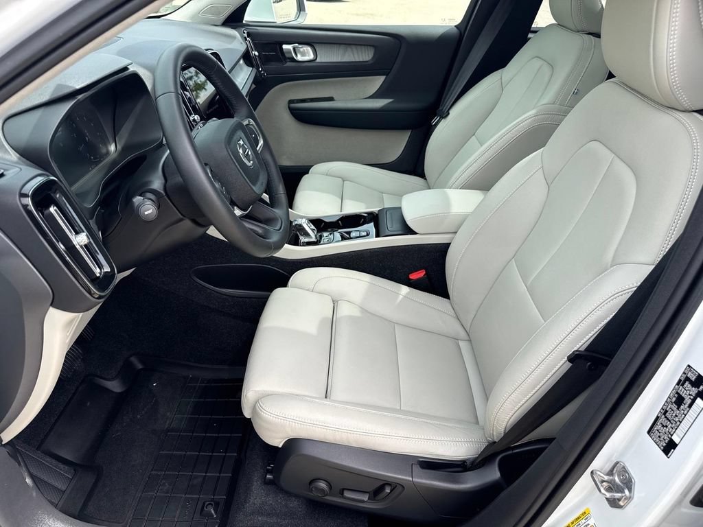 Used 2021 Volvo XC40 T5 Inscription w/ Advanced Package AWD/4WD image 8