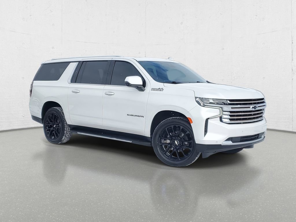Used 2023 Chevrolet Suburban High Country image 2