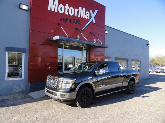 Used 2019 Nissan Titan Platinum Reserve w/ Platinum Utility Package AWD/4WD image 1