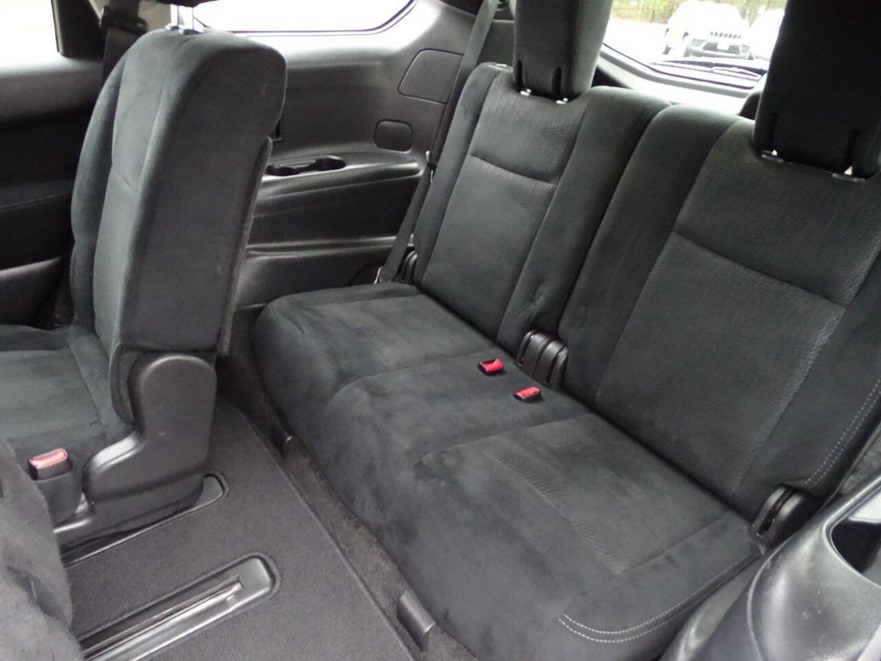 Used 2015 Nissan Pathfinder SV image 28