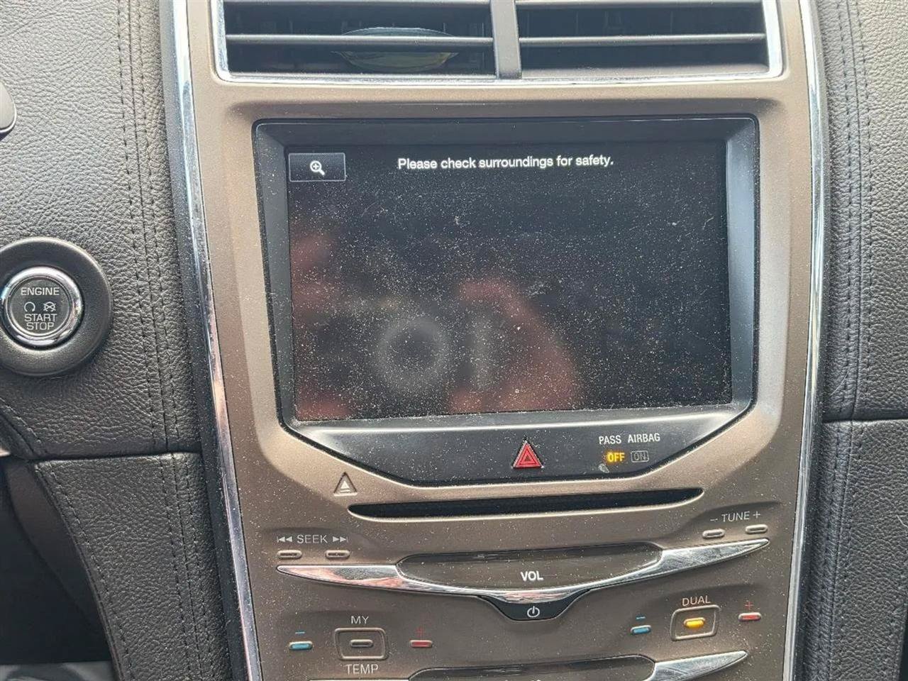 Used 2013 Lincoln MKX AWD image 16