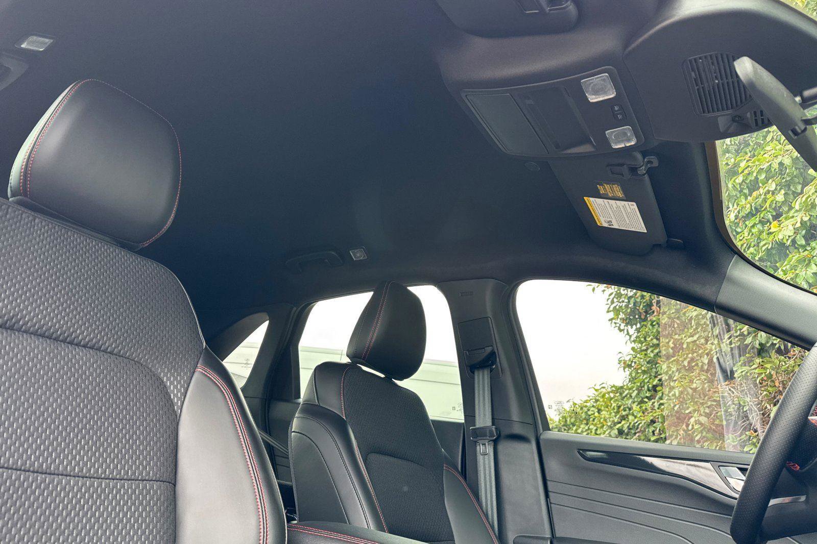 New 2025 Ford Escape ST-Line Select image 14