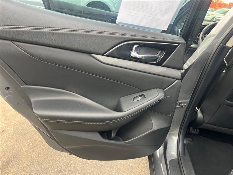 Used 2017 Nissan Maxima 3.5 SL FWD image 39
