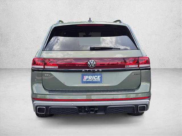 Used 2024 Volkswagen Atlas Peak Edition SEL AWD/4WD image 7