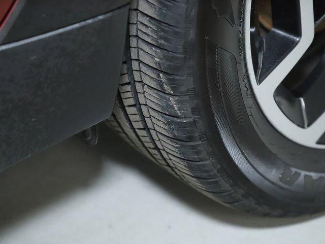 Used 2017 Subaru Crosstrek 2.0i Premium image 39