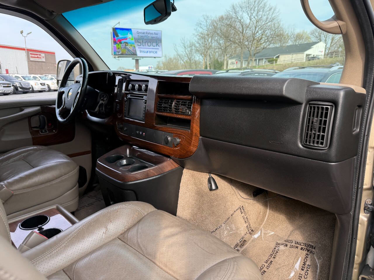 Used 2011 Chevrolet Express 1500 AWD image 39