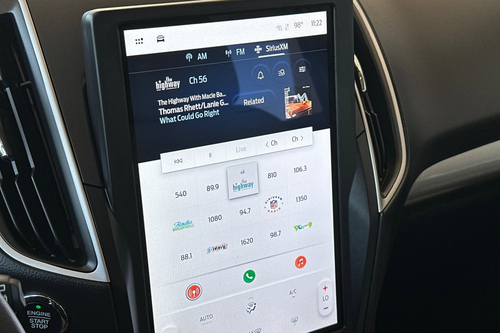 Used 2024 Ford Edge SE image 18