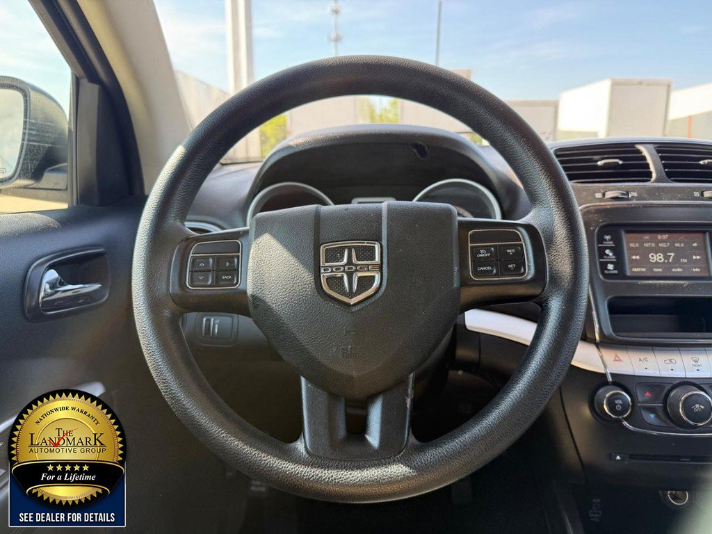 Used 2019 Dodge Journey SE FWD image 17