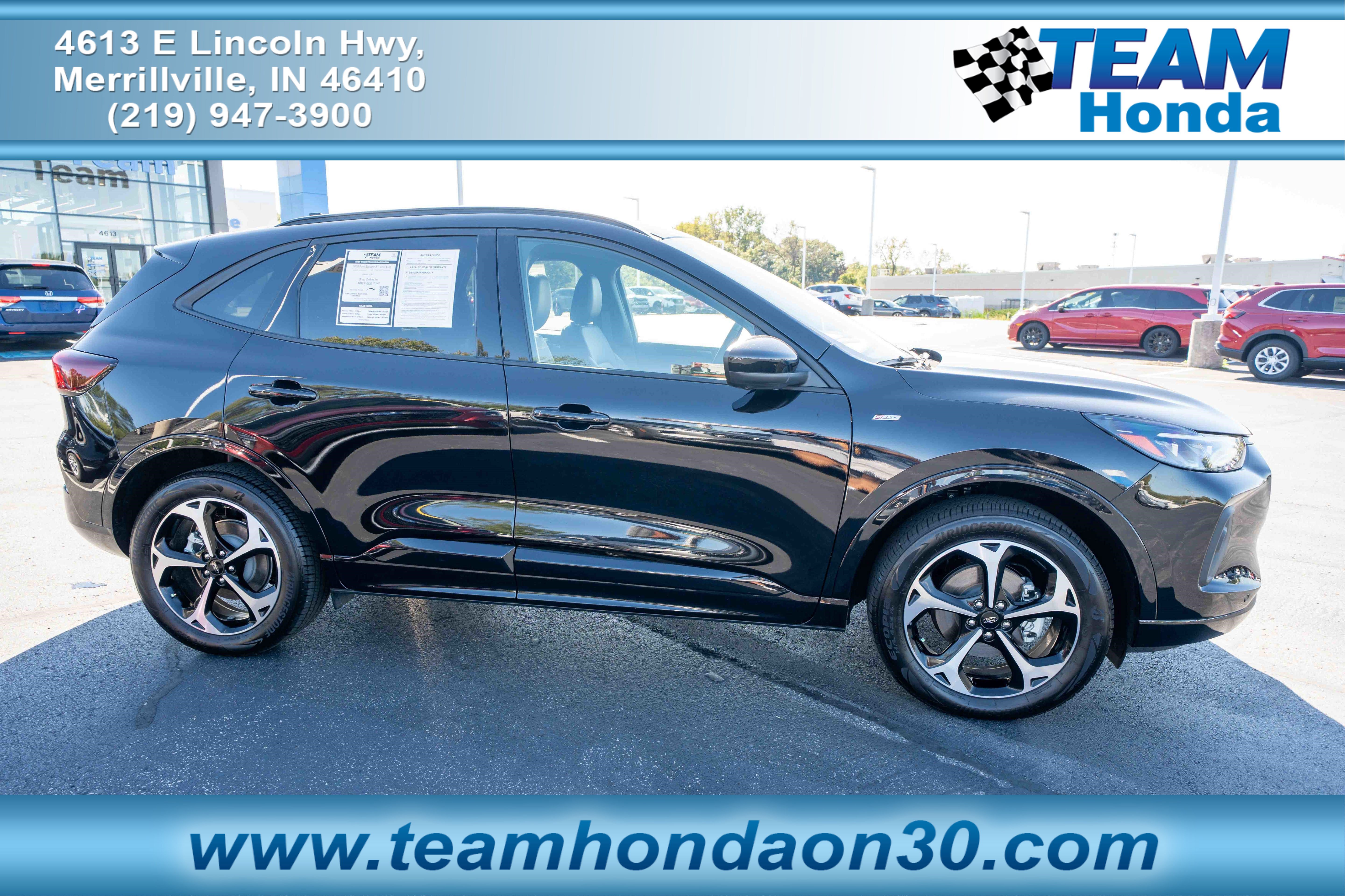 Used 2025 Ford Escape ST-Line Elite w/ Premium Technology Package AWD/4WD image 1