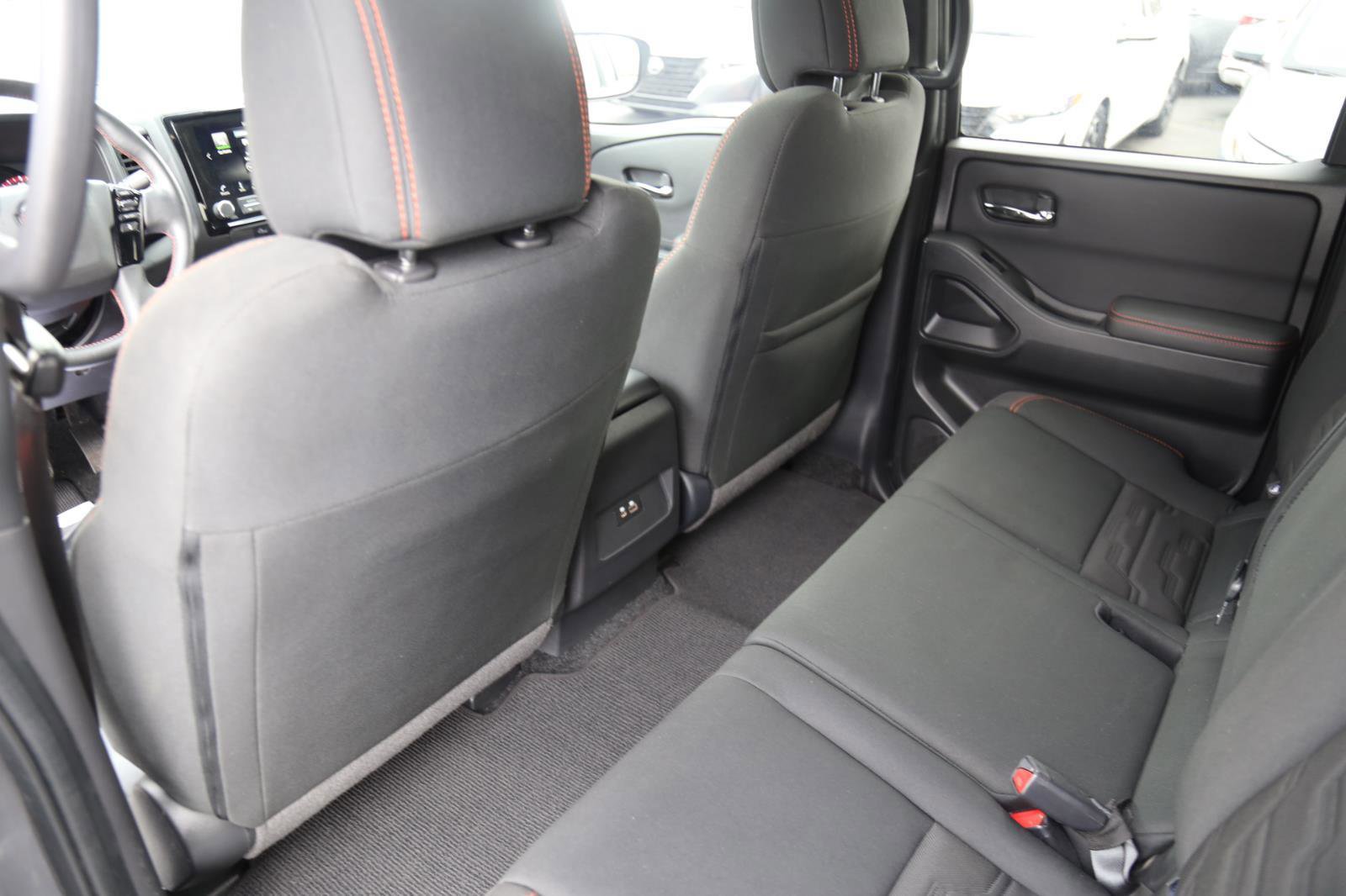Used 2024 Nissan Frontier Pro-X w/ Technology Package image 17