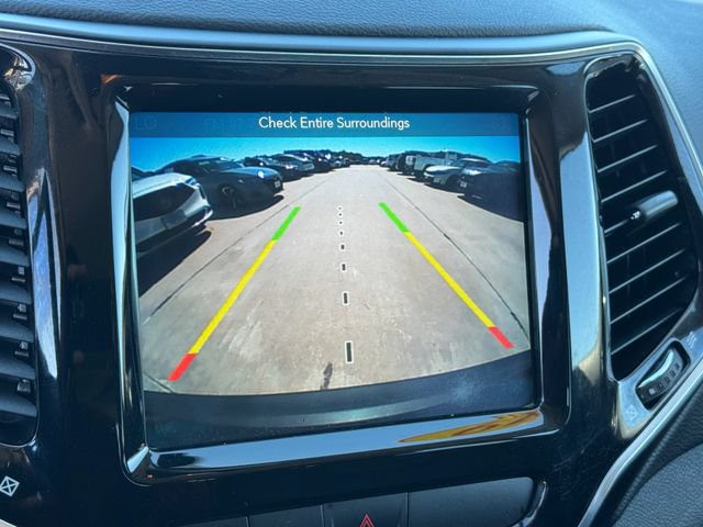 Used 2019 Jeep Cherokee Limited AWD/4WD image 28