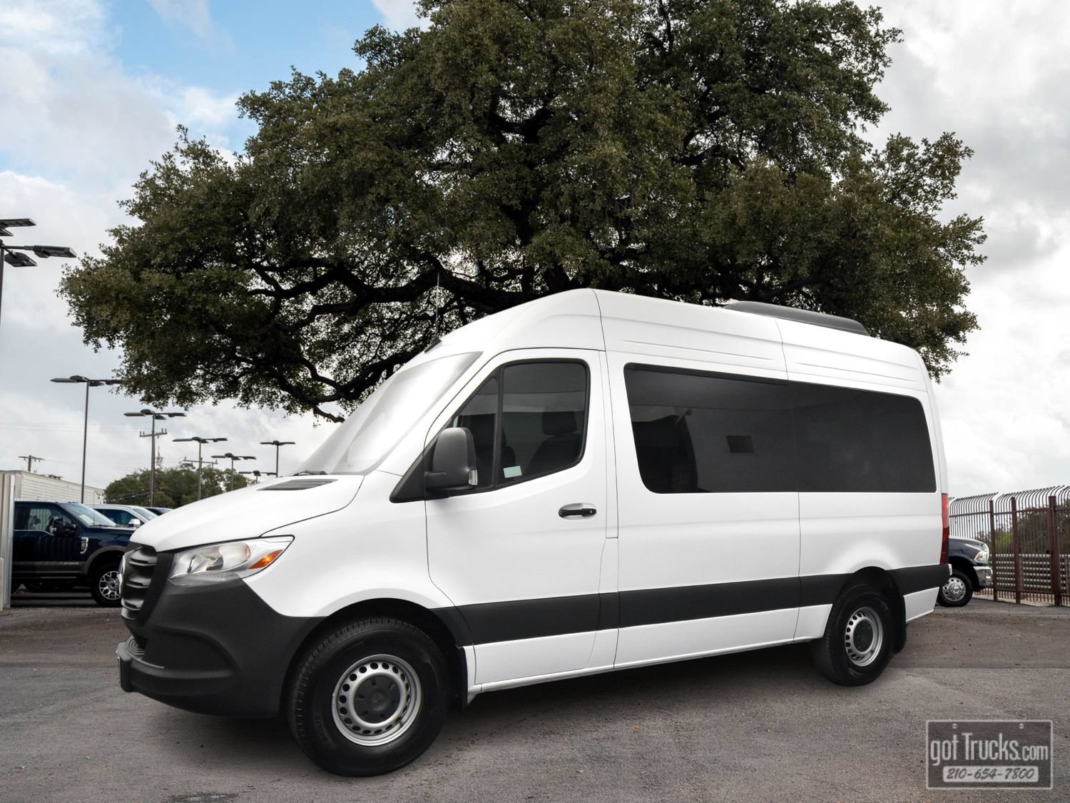 Used 2024 Mercedes-Benz Sprinter 2500 image 1