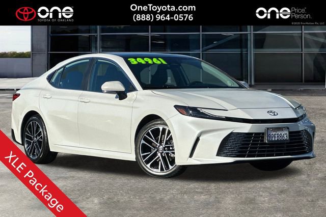 Used 2025 Toyota Camry XLE