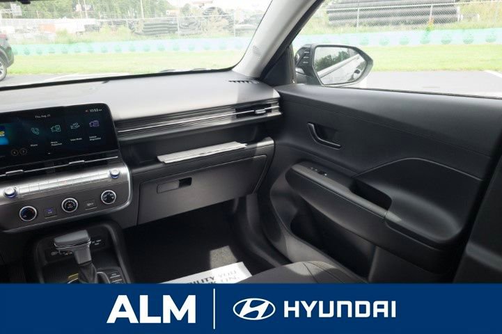 New 2026 Hyundai Venue SE image 15