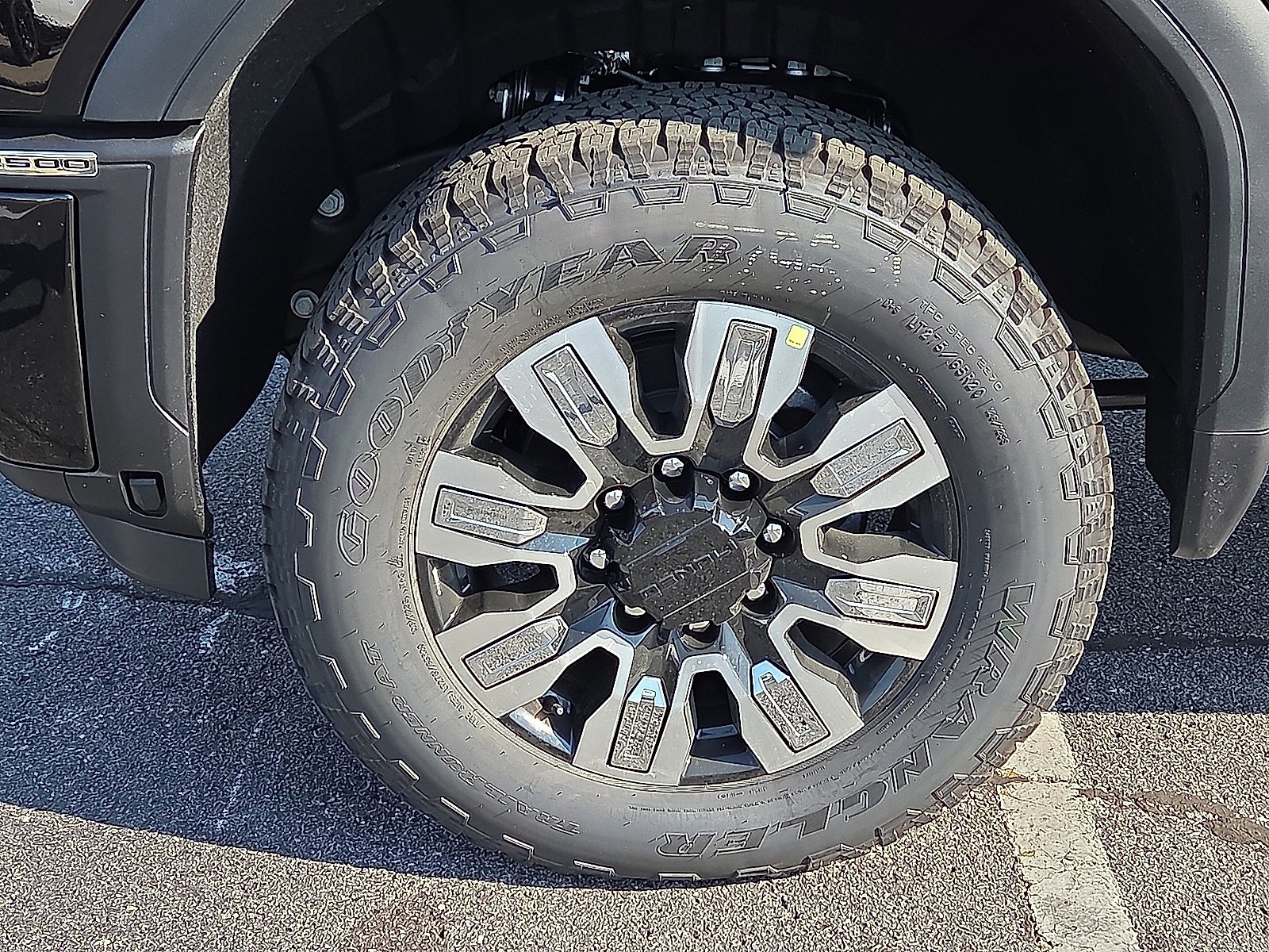 New 2026 GMC Sierra 2500 Denali w/ Max Trailering Package image 7