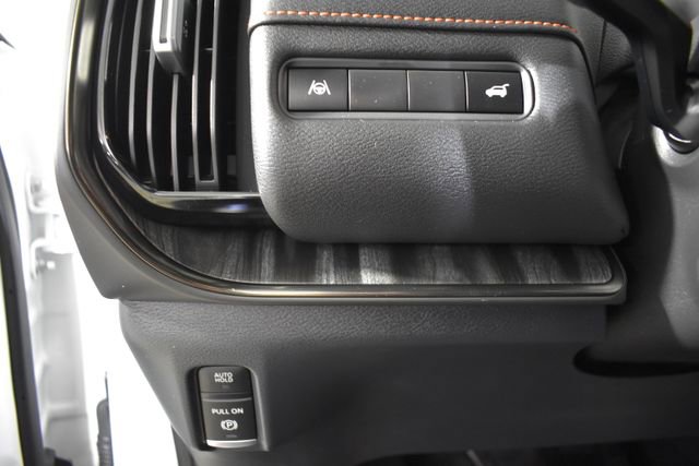 New 2026 Nissan Armada PRO-4X w/ Captain's Chari Seat Package AWD/4WD image 16