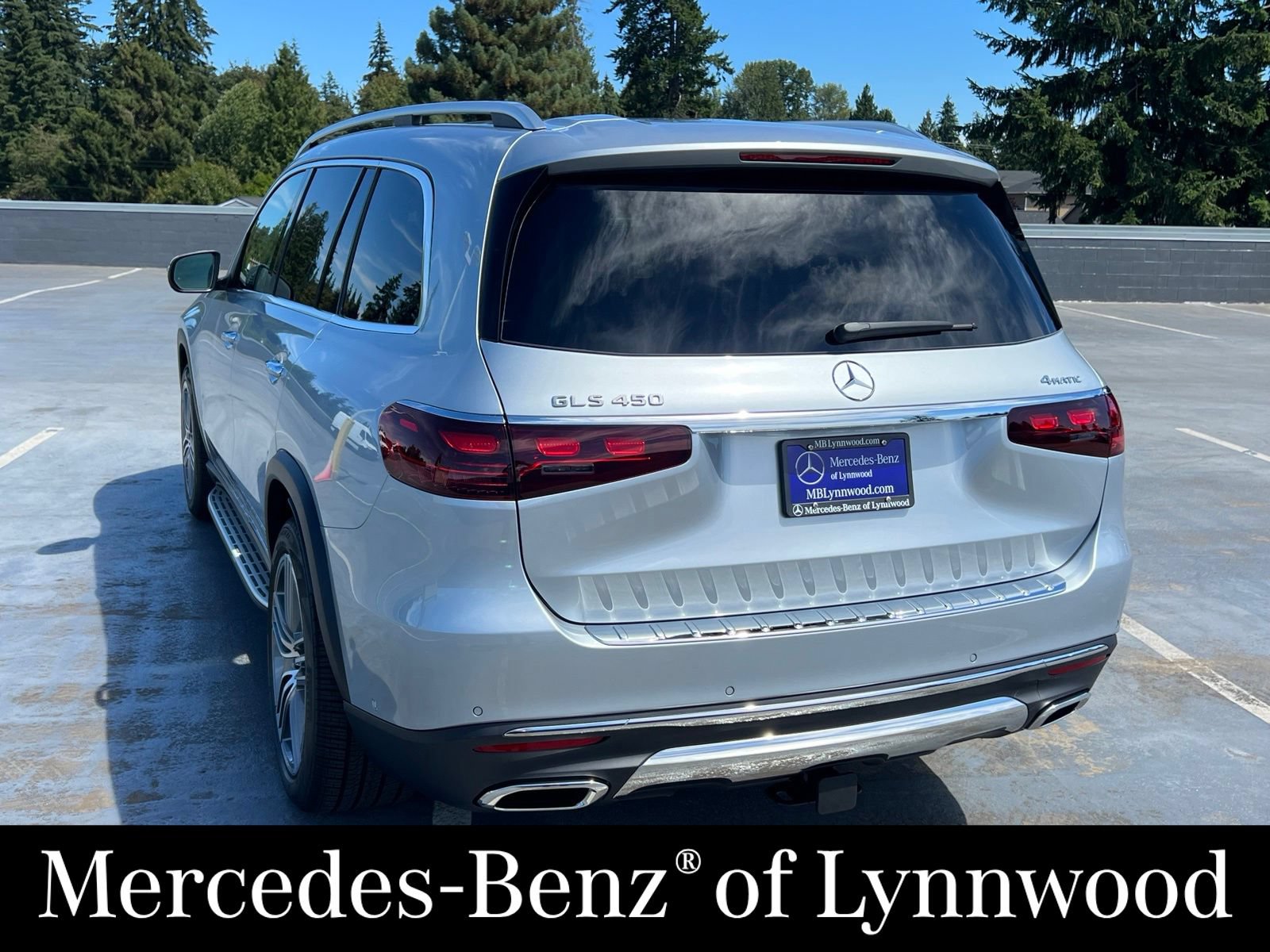 New 2026 Mercedes-Benz GLS 450 4MATIC image 7