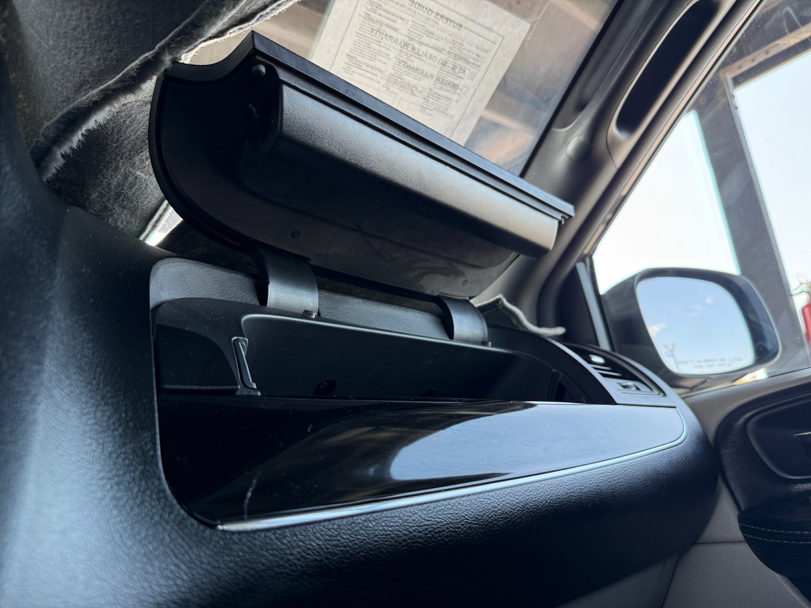 Used 2019 Dodge Grand Caravan SXT FWD image 20