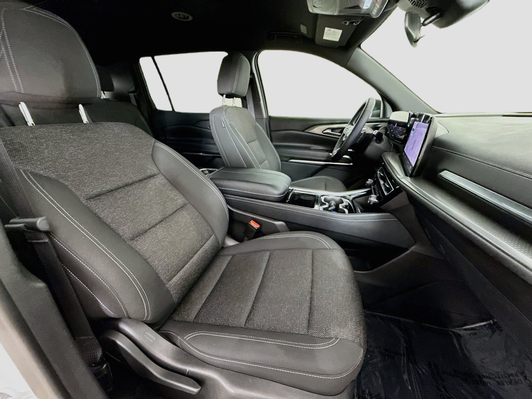 Used 2024 Chevrolet Traverse LT FWD image 30