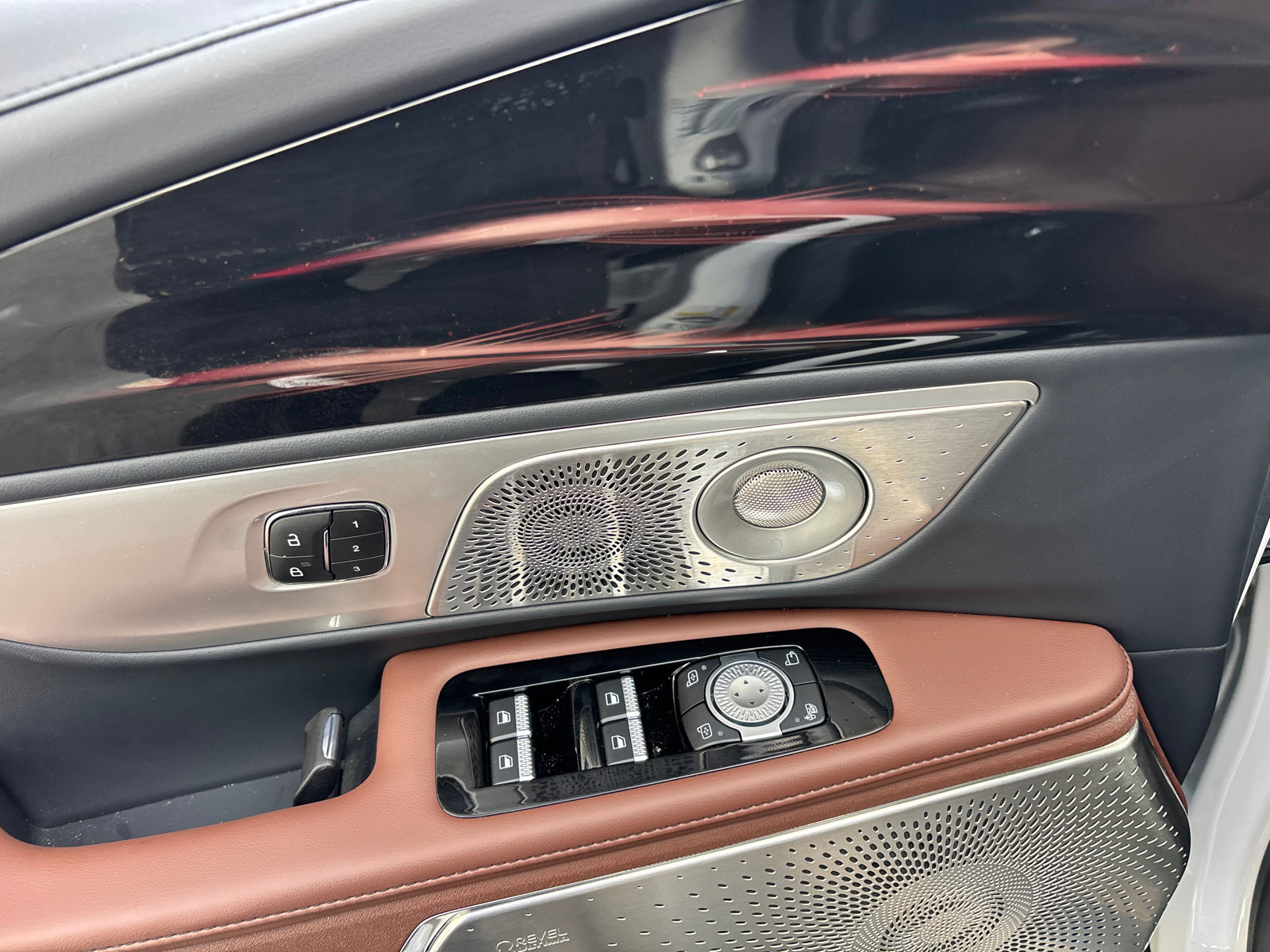 New 2026 Lincoln Nautilus Reserve image 12