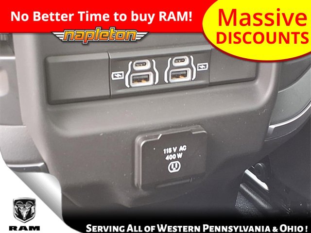 New 2026 RAM 1500 4x4 Crew Cab image 23