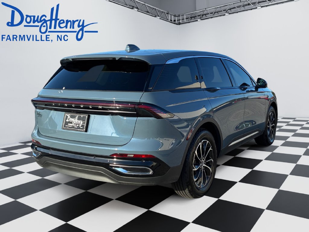 Used 2026 Lincoln Nautilus Premier w/ Equipment Group 102A AWD/4WD image 5
