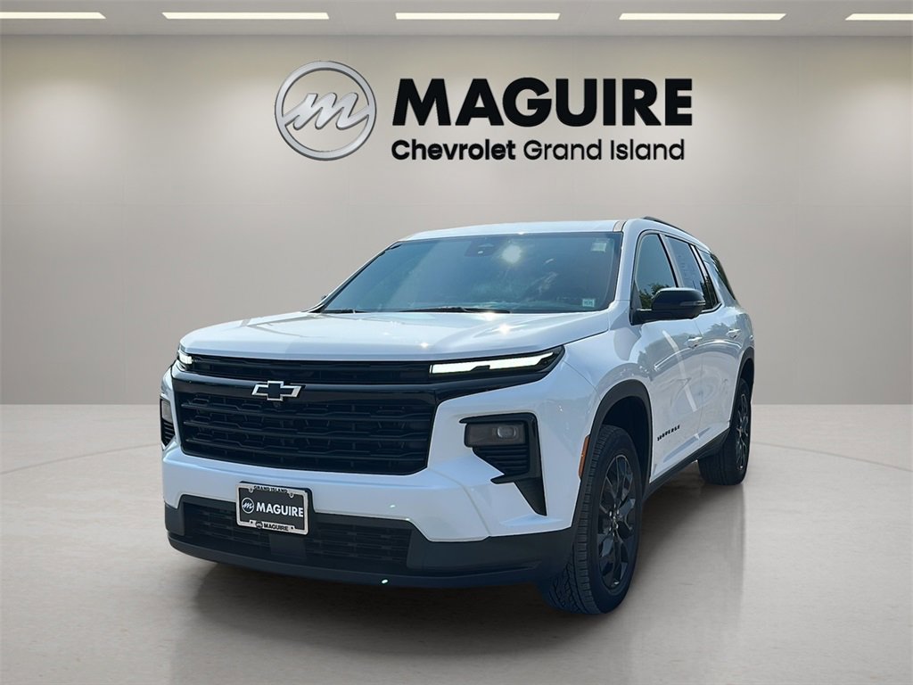 Used 2024 Chevrolet Traverse LT w/ Midnight/Sport Edition