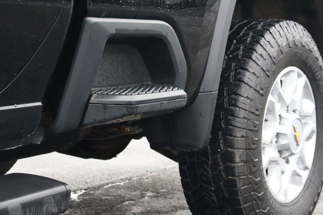 Used 2022 Chevrolet Silverado 2500 LT w/ Convenience Package AWD/4WD image 5