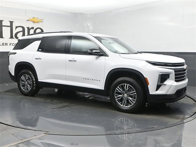 New 2026 Chevrolet Traverse LT w/ LPO, Floor Liner Package image 6