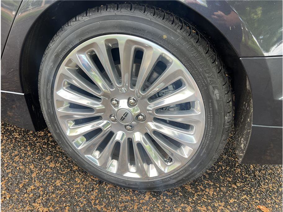 Used 2013 Lincoln MKZ image 9