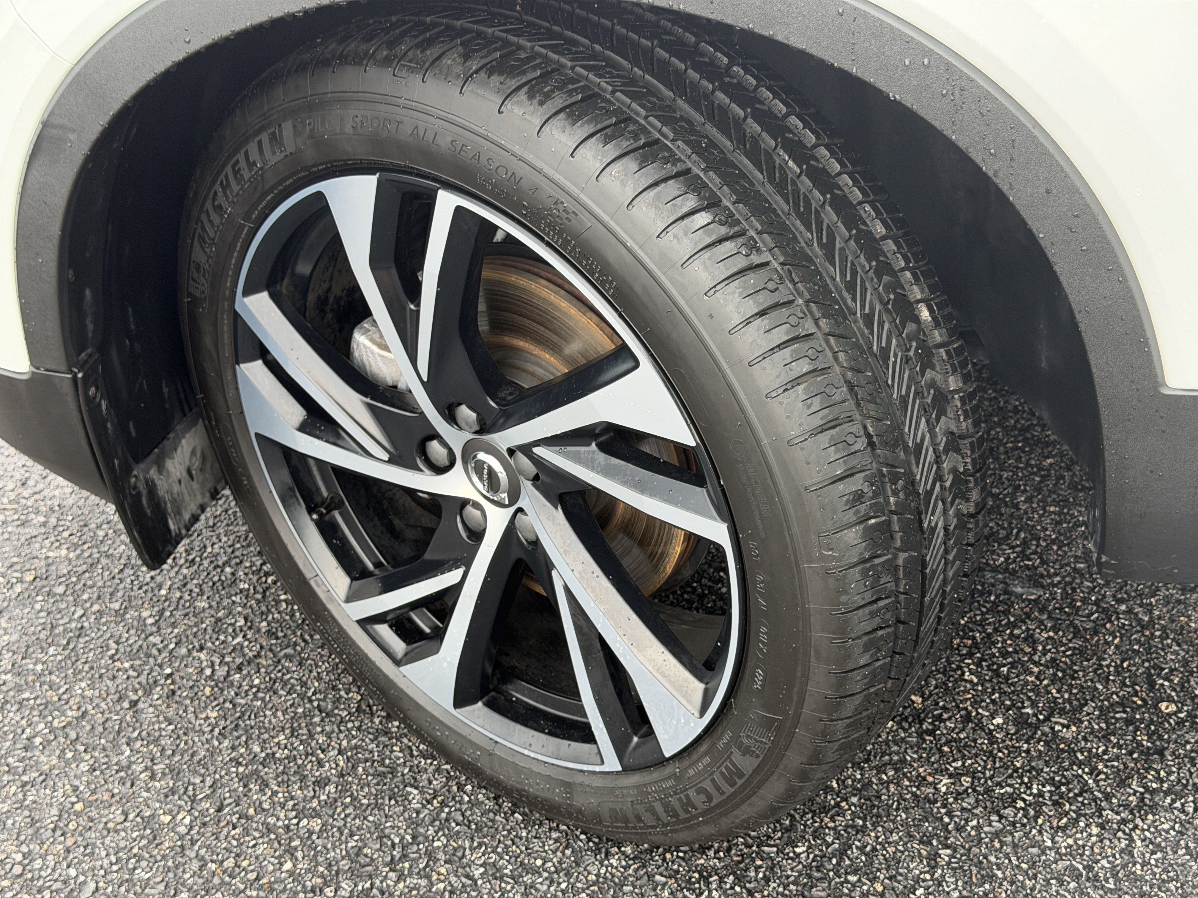 Used 2020 Volvo XC40 T5 R-Design w/ Protection Package Premier AWD/4WD image 37