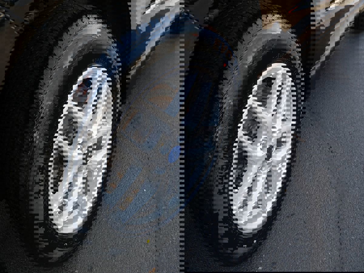 Used 2021 Ford Edge SEL w/ Cargo Accessory Package image 34