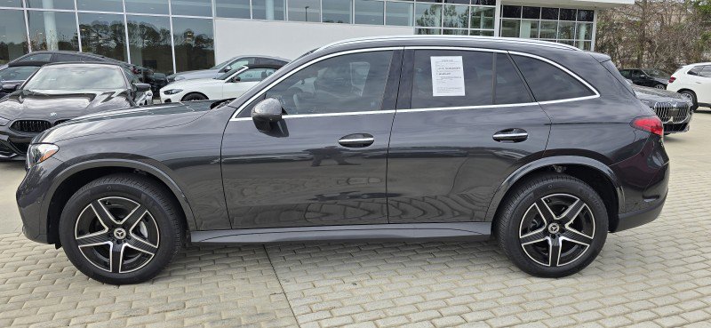 Used 2025 Mercedes-Benz GLC 300 4MATIC image 8