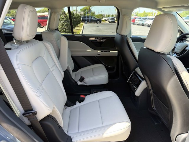 New 2026 Lincoln Aviator 2WD image 20