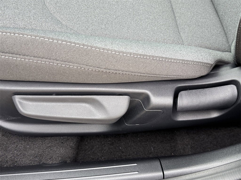 New 2025 Kia K4 LXS image 18