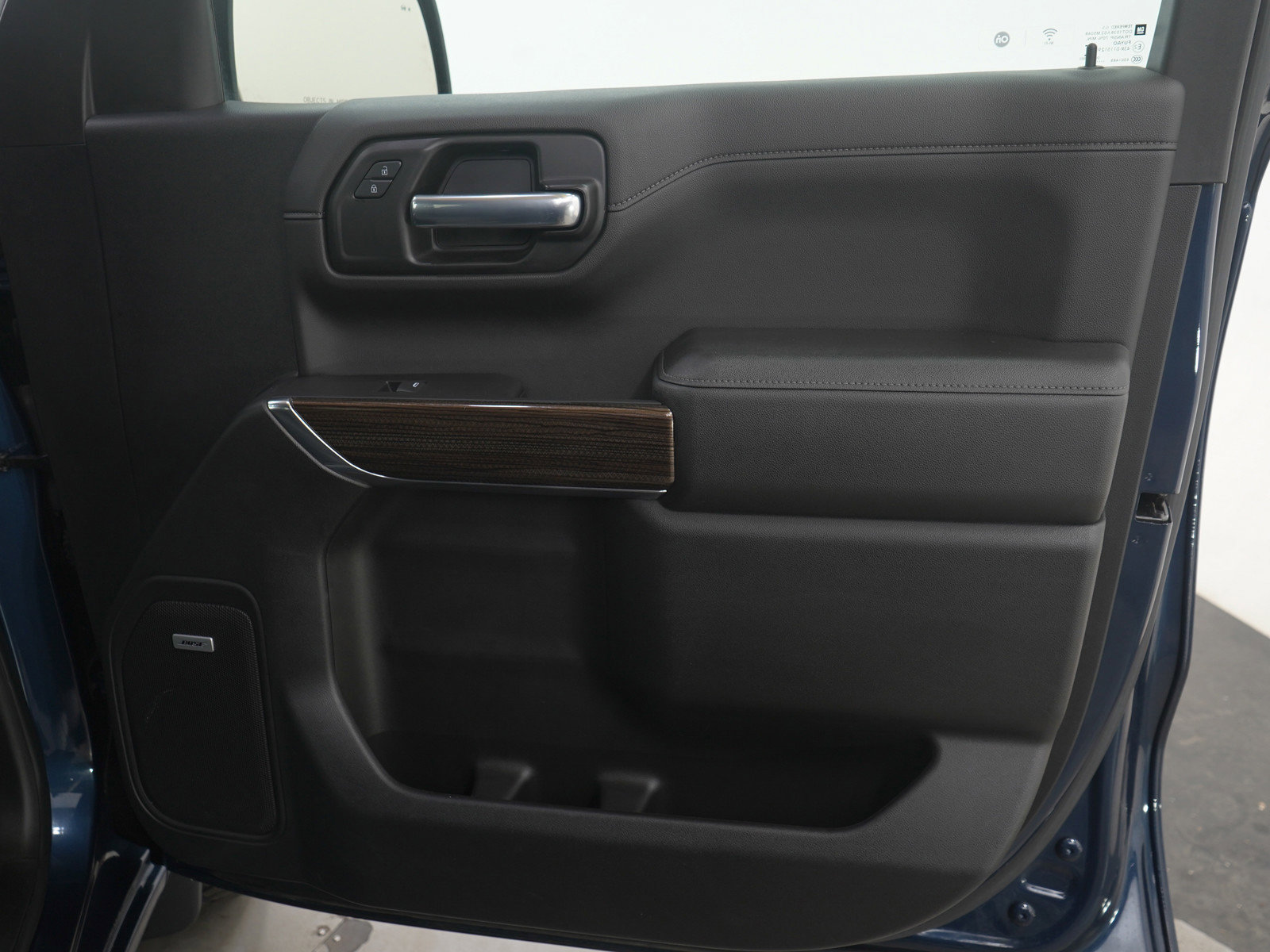 Used 2020 Chevrolet Silverado 1500 RST image 12