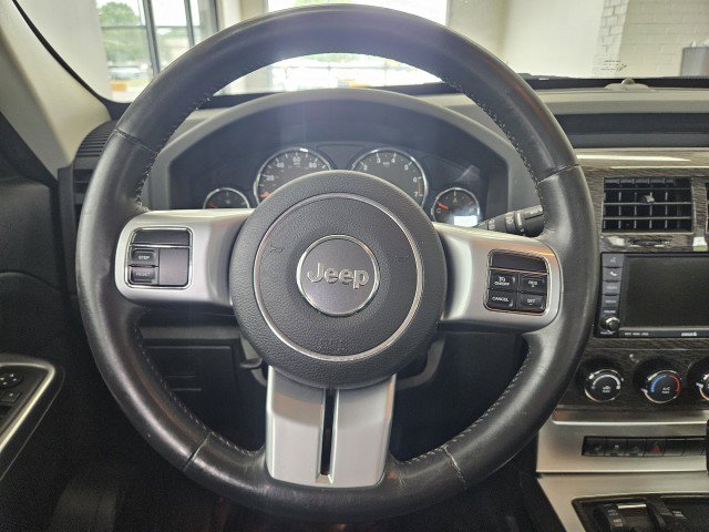 Used 2011 Jeep Liberty 70th Anniversary AWD/4WD image 19