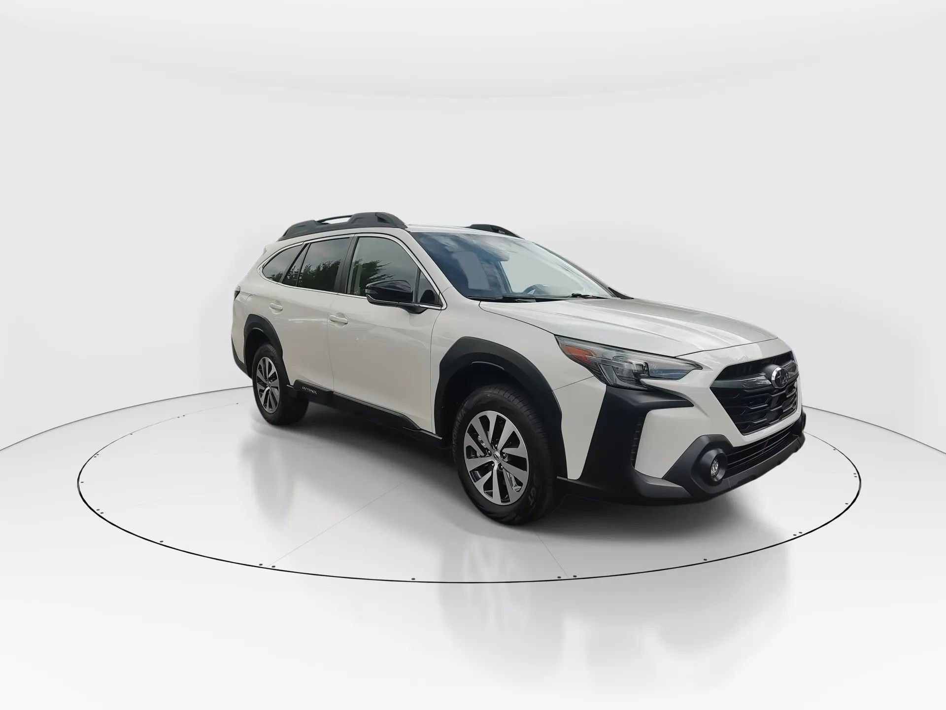 Used 2023 Subaru Outback Premium image 2