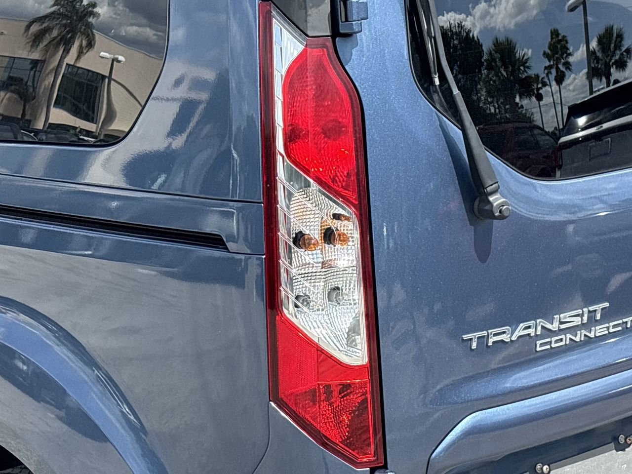 Used 2020 Ford Transit Connect XLT FWD image 7