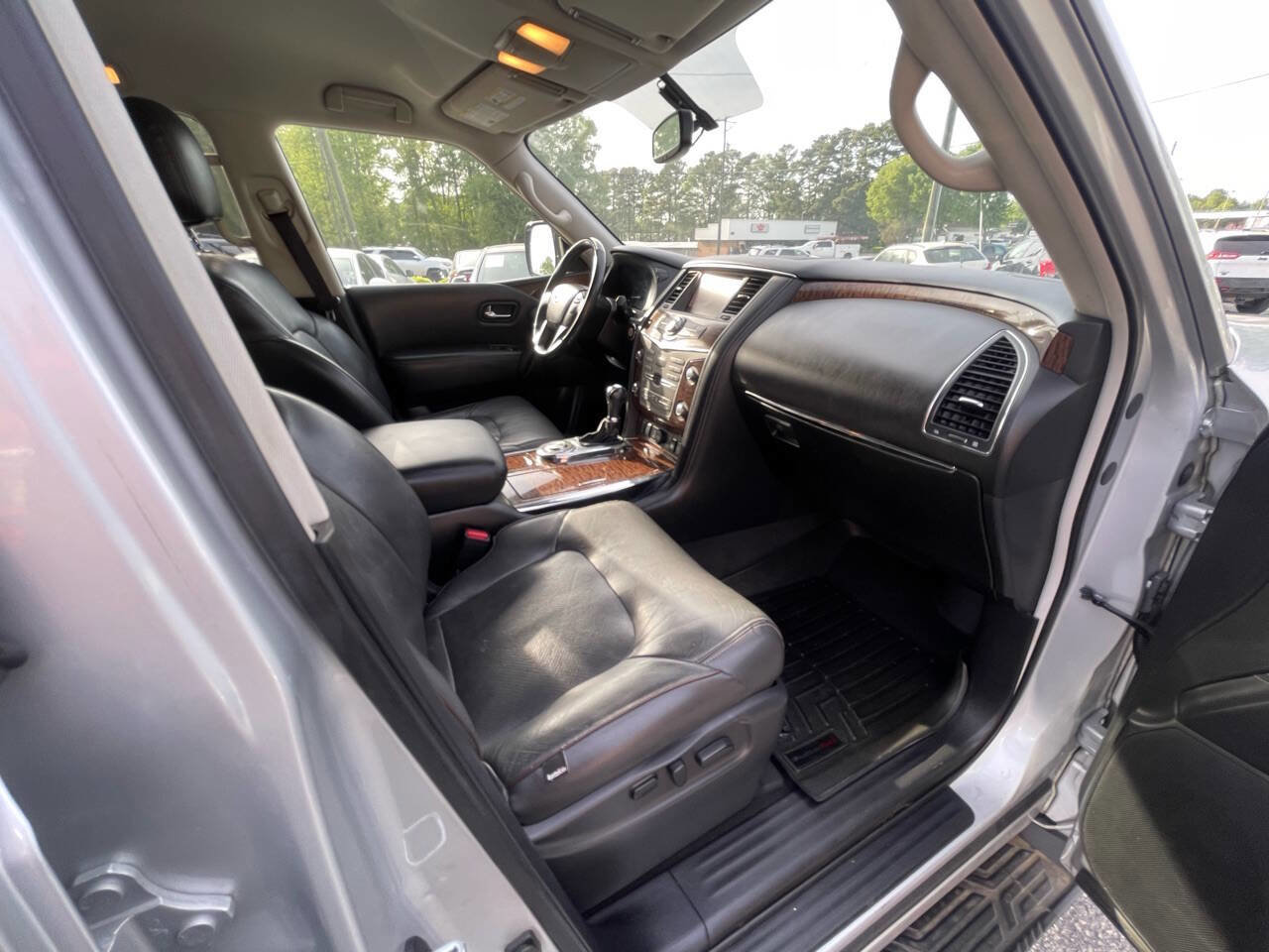 Used 2018 Nissan Armada SV w/ Driver Package RWD image 33
