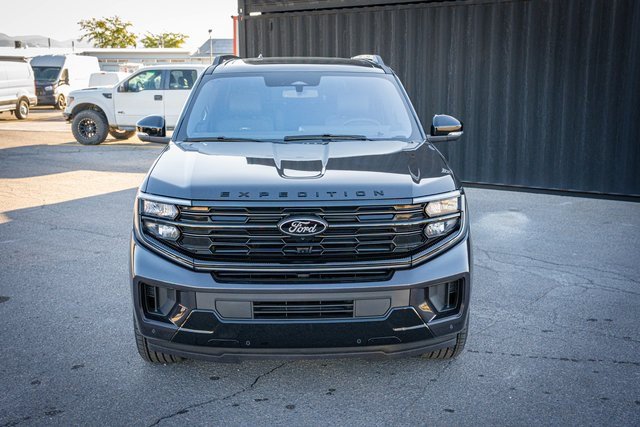 New 2025 Ford Expedition Max Platinum image 2