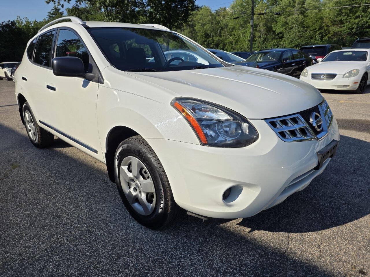 Used 2014 Nissan Rogue S w/ Convenience Package AWD/4WD image 7