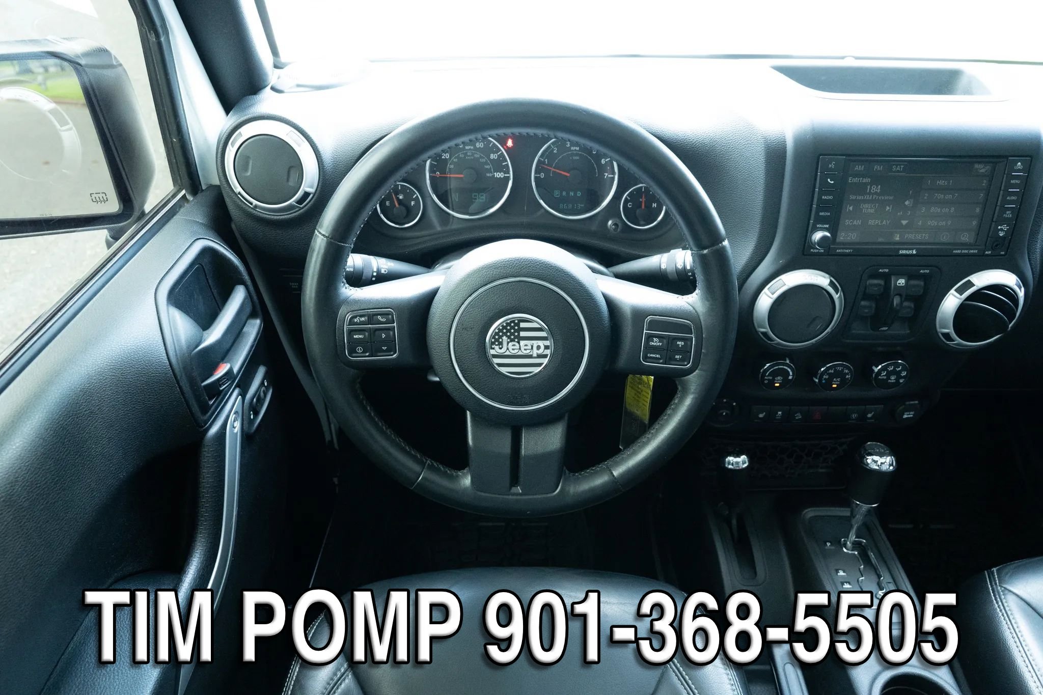 Used 2016 Jeep Wrangler Unlimited Rubicon w/ Connectivity Group AWD/4WD image 21