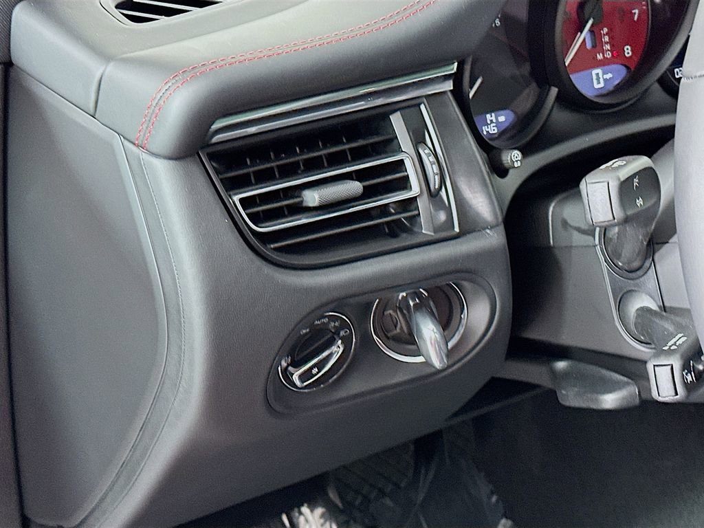 New 2026 Porsche Macan GTS image 11