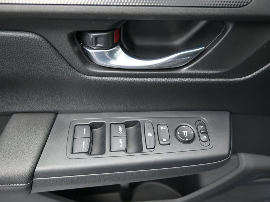 Used 2025 Honda CR-V EX image 17