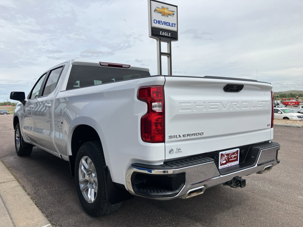Used 2024 Chevrolet Silverado 1500 LT AWD/4WD image 5
